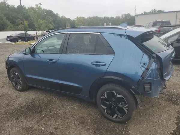 KNDCR3L18P5071050 2023 KIA NIRO - Image 2