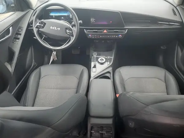 KNDCR3L18P5071050 2023 KIA NIRO - Image 8