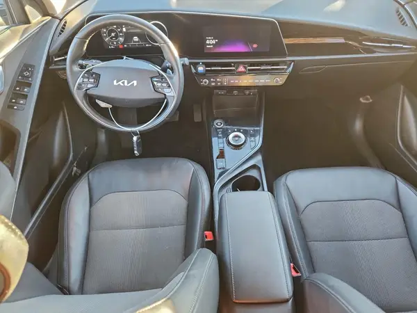 KNDCR3L18P5071470 2023 KIA NIRO - Image 8