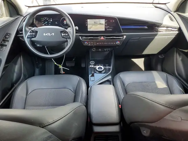 KNDCR3L18P5072425 2023 KIA NIRO - Image 8