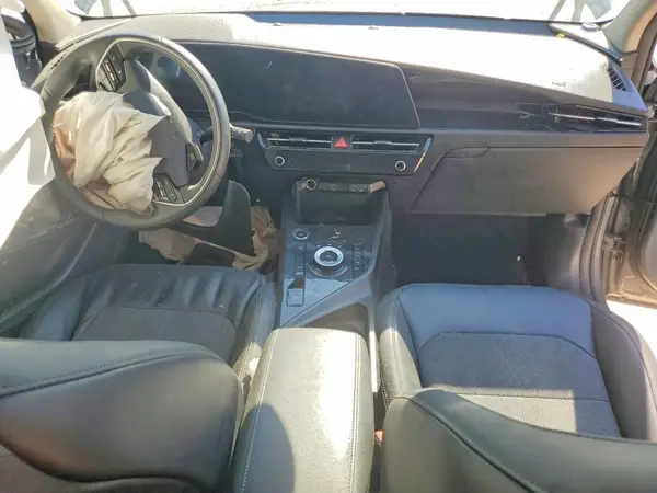 KNDCR3L18P5073462 2023 KIA NIRO - Image 8