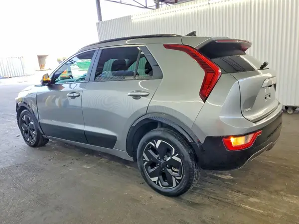 KNDCR3L18R5080754 2024 KIA NIRO - Image 2