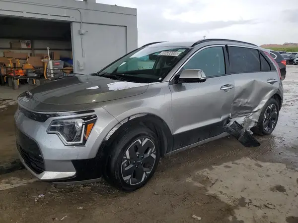 KNDCR3L18R5090815 2024 KIA NIRO - Image 1