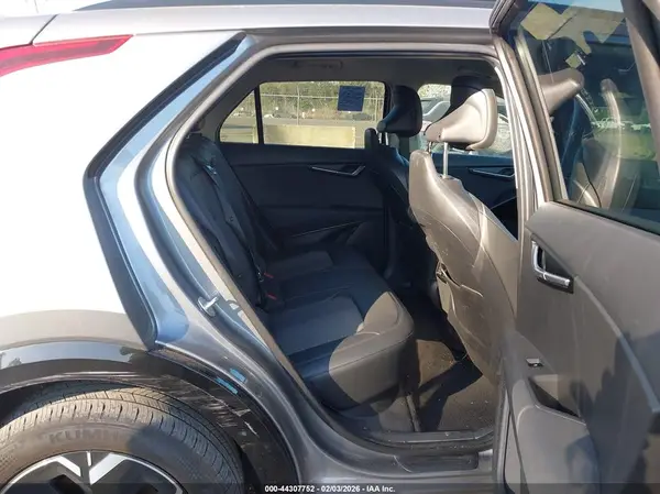 KNDCR3L18R5094704 2024 KIA NIRO - Image 8