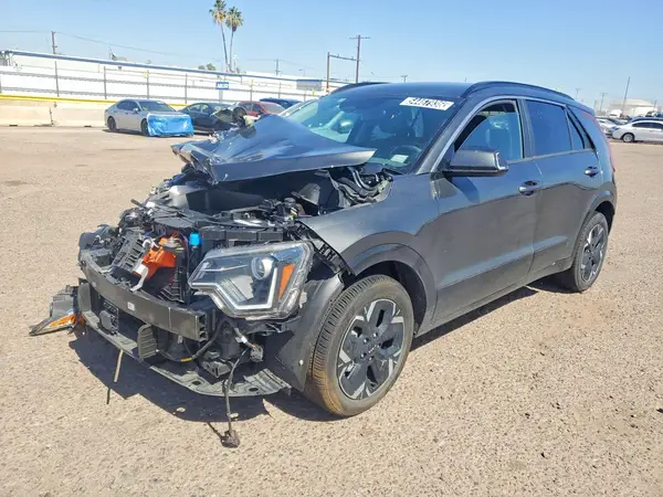 KNDCR3L18R5103949 2024 KIA NIRO - Image 1