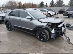 KNDCR3L18R5104485 2024 KIA NIRO