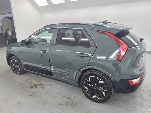 KNDCR3L18R5110819 2024 KIA NIRO - Image 2