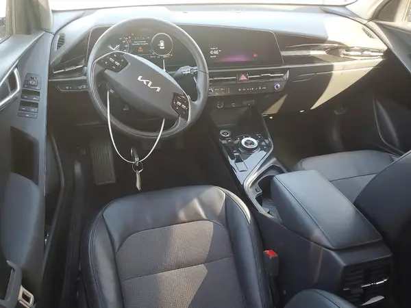 KNDCR3L18R5113283 2024 KIA NIRO - Image 8