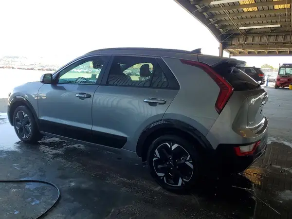 KNDCR3L18R5113459 2024 KIA NIRO - Image 2