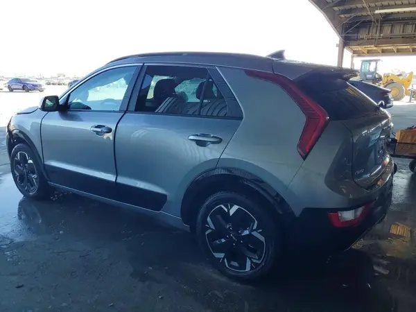 KNDCR3L18R5115924 2024 KIA NIRO - Image 2