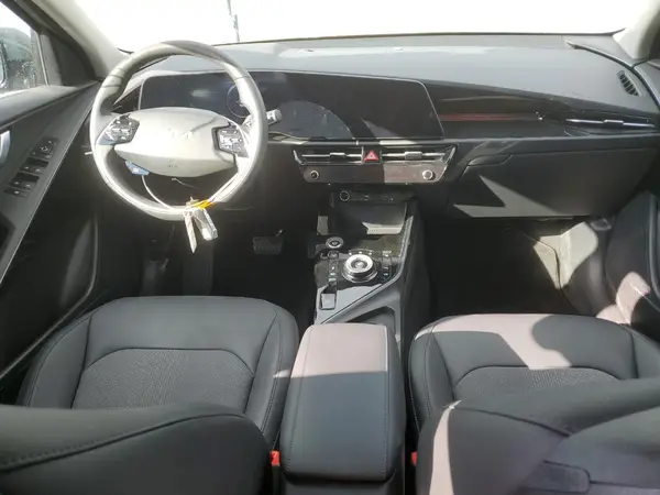 KNDCR3L18R5117690 2024 KIA NIRO - Image 8