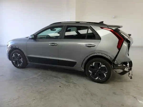 KNDCR3L18R5123120 2024 KIA NIRO - Image 2