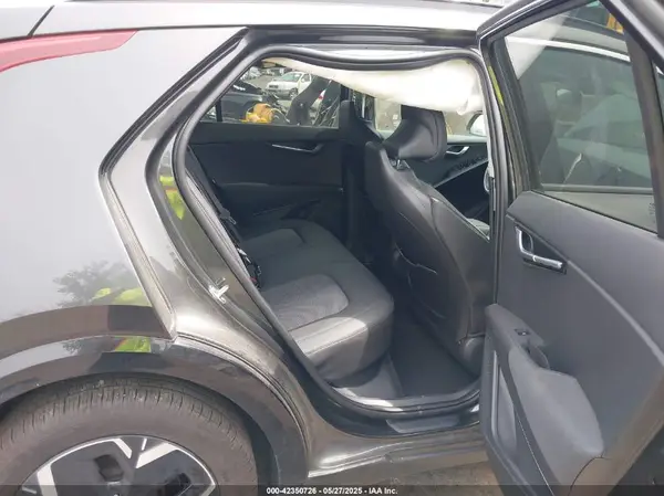 KNDCR3L18R5128401 2024 KIA NIRO - Image 8