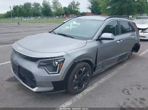 KNDCR3L18S5133832 2025 KIA NIRO - Image 2