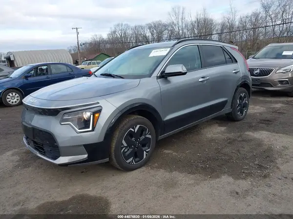 KNDCR3L18S5133927 2025 KIA NIRO - Image 2