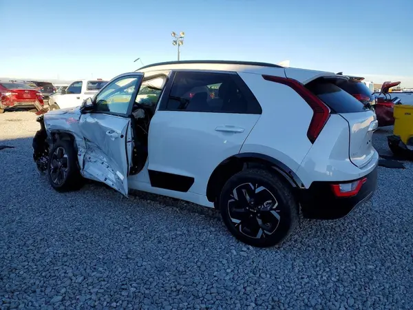 KNDCR3L18S5136648 2025 KIA NIRO - Image 2