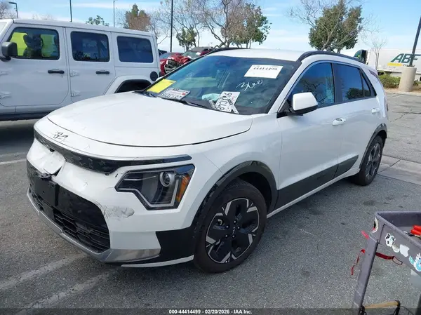 KNDCR3L18S5141266 2025 KIA NIRO - Image 2