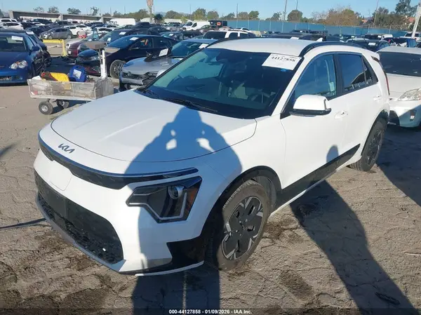 KNDCR3L18S5142482 2025 KIA NIRO - Image 2
