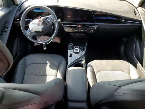 KNDCR3L18S5145219 2025 KIA NIRO - Image 8