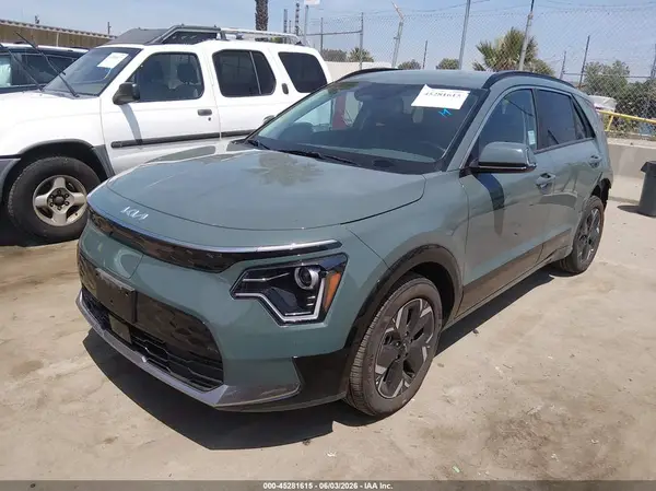 KNDCR3L18S5145379 2025 KIA NIRO - Image 2