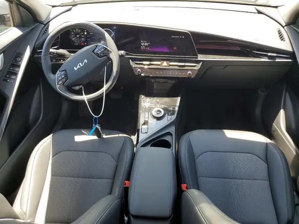 KNDCR3L18S5145429 2025 KIA NIRO - Image 8