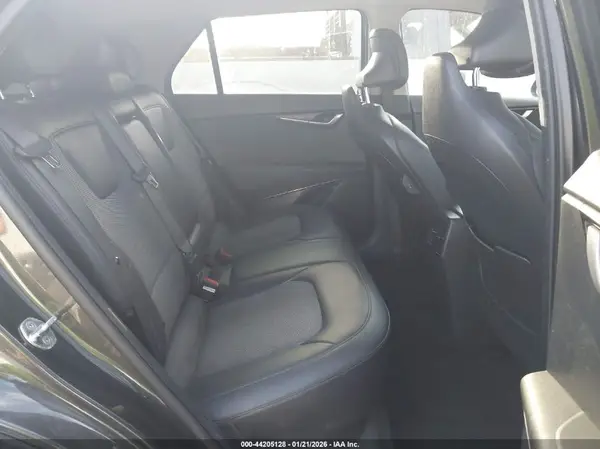 KNDCR3L19P5024562 2023 KIA NIRO - Image 8
