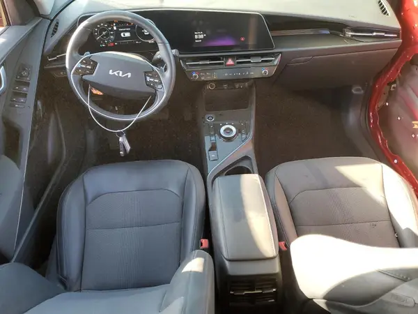 KNDCR3L19P5025338 2023 KIA NIRO - Image 8