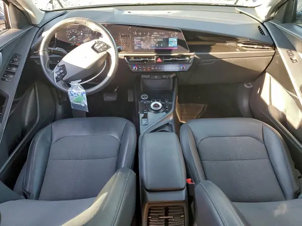 KNDCR3L19P5028367 2023 KIA NIRO - Image 8