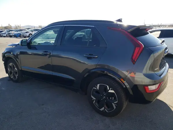 KNDCR3L19P5028384 2023 KIA NIRO - Image 2