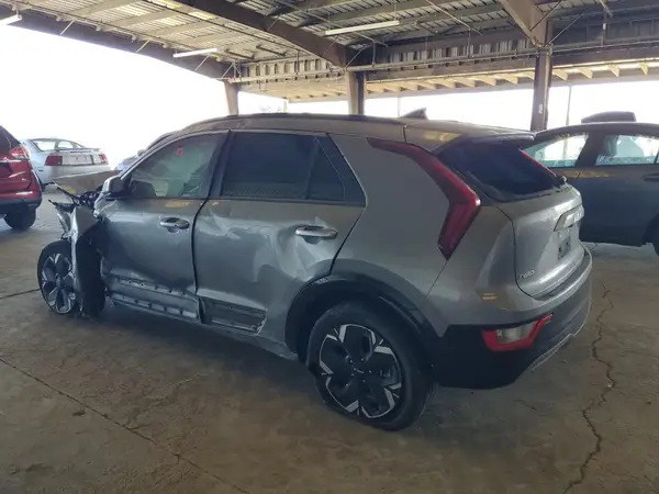 KNDCR3L19P5029616 2023 KIA NIRO - Image 2