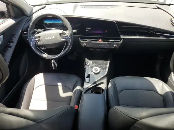 KNDCR3L19P5033570 2023 KIA NIRO - Image 8