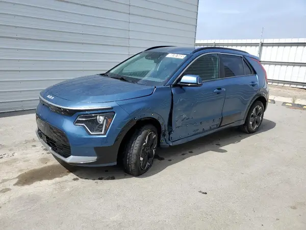 KNDCR3L19P5033584 2023 KIA NIRO - Image 1