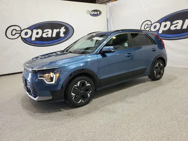 KNDCR3L19P5036503 2023 KIA NIRO - Image 1