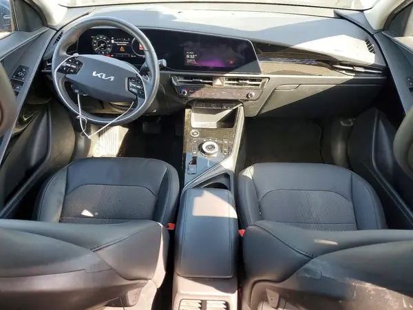 KNDCR3L19P5038767 2023 KIA NIRO - Image 8