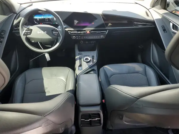 KNDCR3L19P5047324 2023 KIA NIRO - Image 8