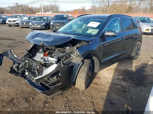 KNDCR3L19P5047372 2023 KIA NIRO - Image 2