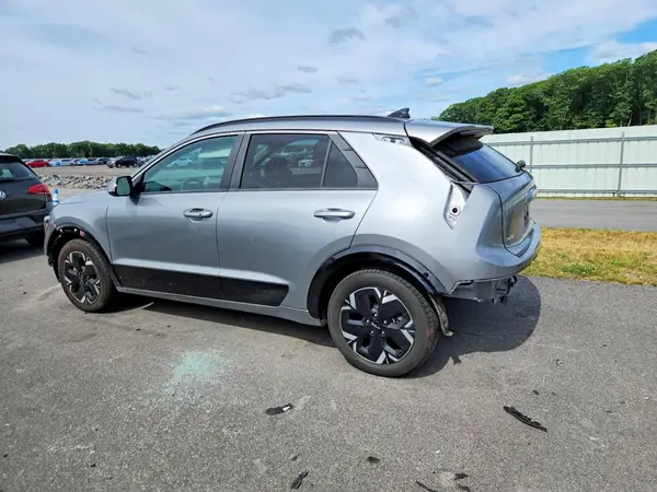 KNDCR3L19P5053303 2023 KIA NIRO - Image 2