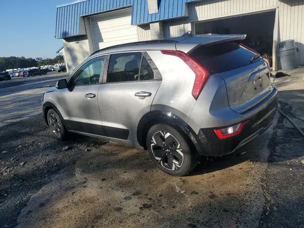 KNDCR3L19P5054306 2023 KIA NIRO - Image 2