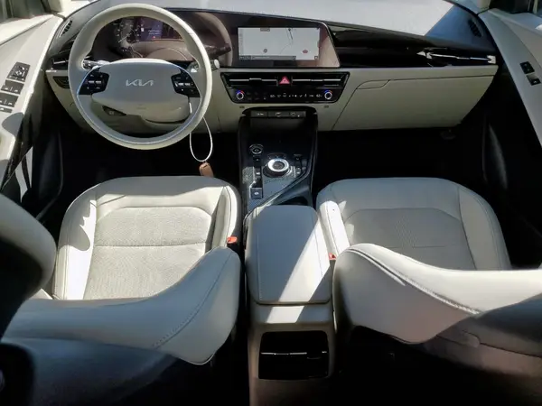 KNDCR3L19P5059327 2023 KIA NIRO - Image 8