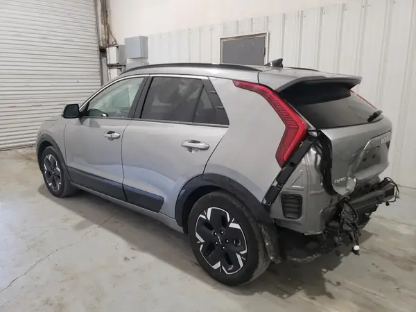 KNDCR3L19P5071476 2023 KIA NIRO - Image 2