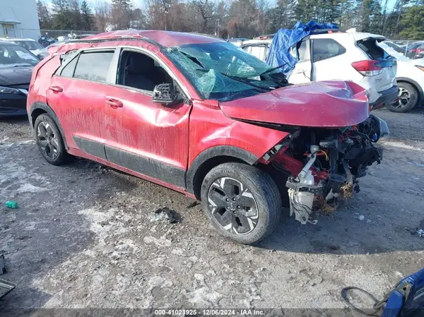 KNDCR3L19R5091214 2024 KIA NIRO - Image 1