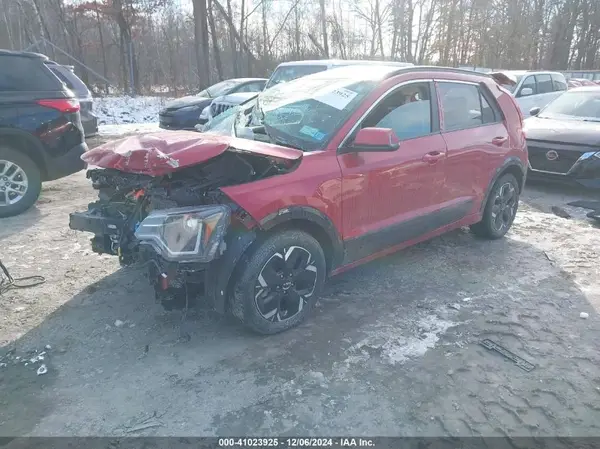 KNDCR3L19R5091214 2024 KIA NIRO - Image 2