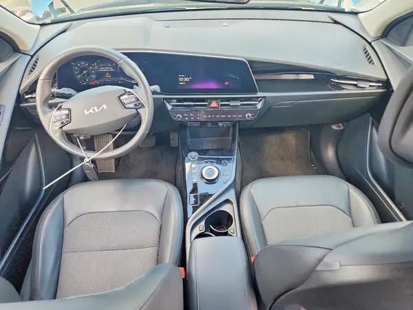 KNDCR3L19R5092637 2024 KIA NIRO - Image 8