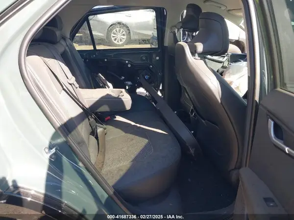 KNDCR3L19R5106181 2024 KIA NIRO - Image 8