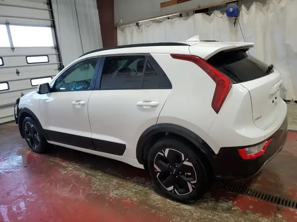 KNDCR3L19R5107573 2024 KIA NIRO - Image 2