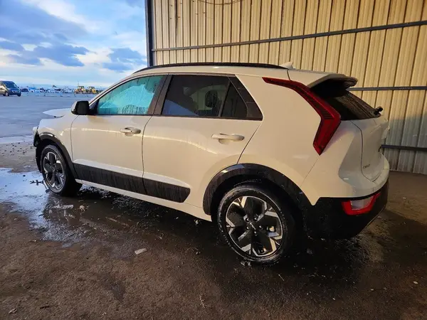 KNDCR3L19R5108061 2024 KIA NIRO - Image 2