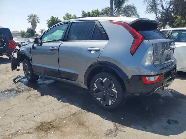 KNDCR3L19R5111056 2024 KIA NIRO - Image 2
