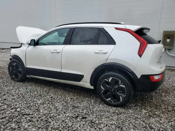 KNDCR3L19R5112059 2024 KIA NIRO - Image 2