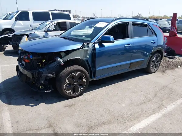 KNDCR3L19R5117925 2024 KIA NIRO - Image 2