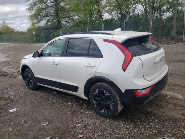 KNDCR3L19R5121733 2024 KIA NIRO - Image 2